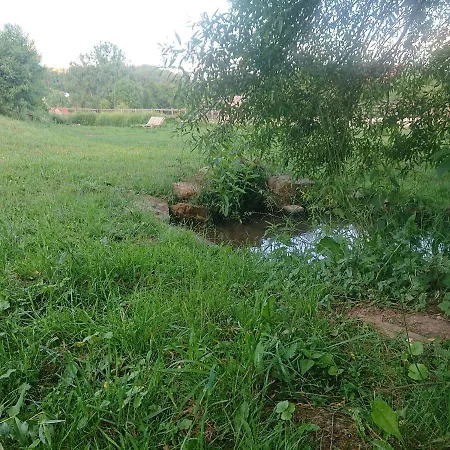 公寓 Belroki Ranch *